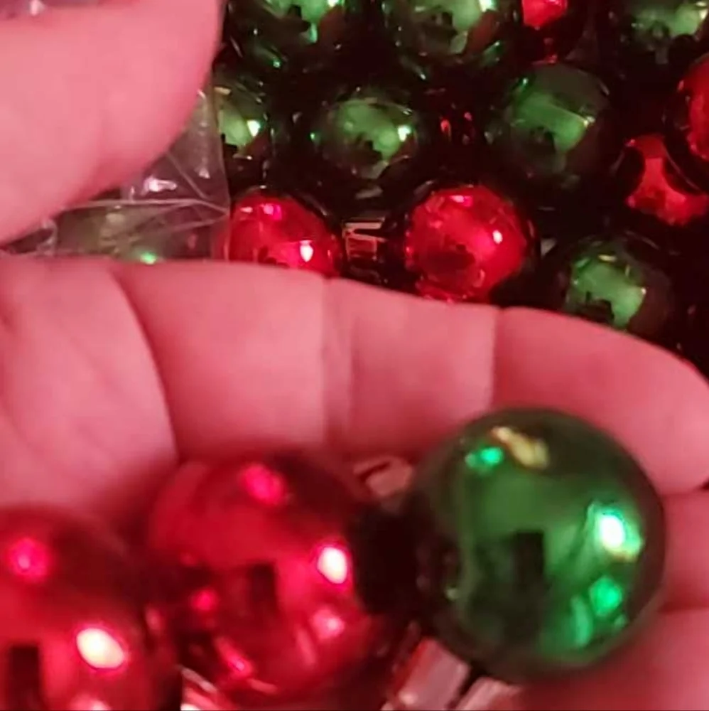 CHRISTMAS TREE BALLS Red & Green 1